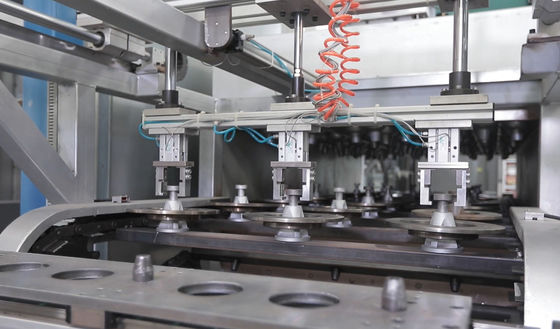 Bon prix Revêtement de pulvérisation de disque de frein et ligne conception intelligente haut efficace de chauffage en ligne